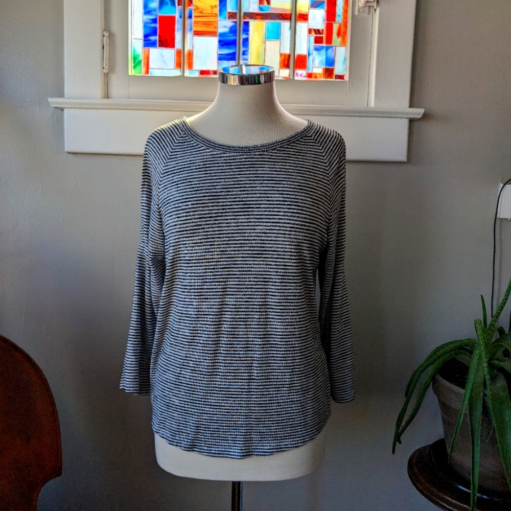 Ladie's Top
